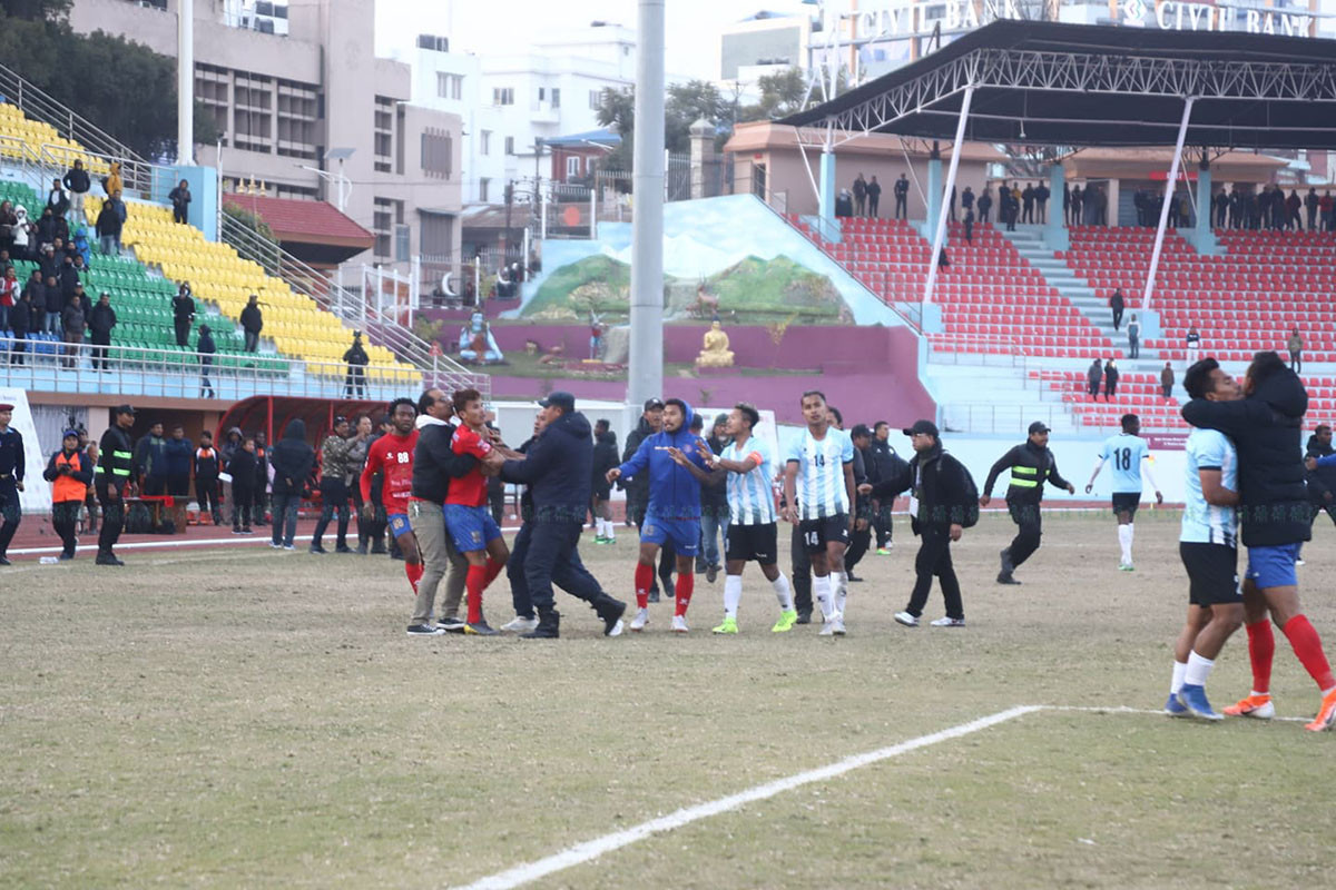 https://raracms.setopati.com/uploads/shares/2020/sujita/football1/football (1).jpg